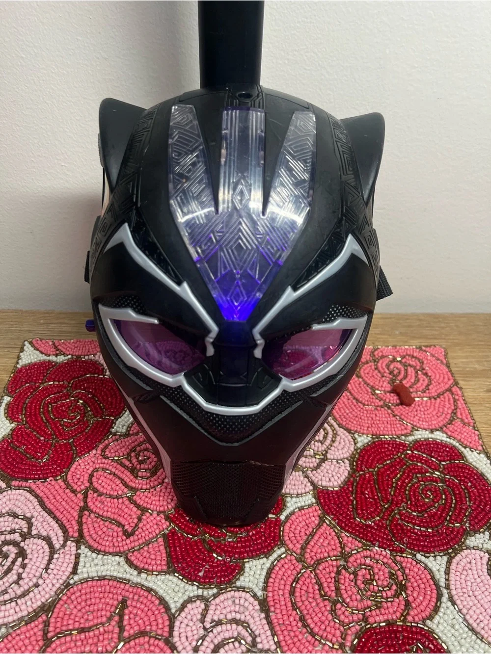 Black panther VR/AR Mask Accessory with Purple Lenses - Brand Unspecified